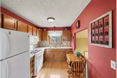 8714 Glasgow Lane, Saint Bonifacius, MN 55375 - Photo 7