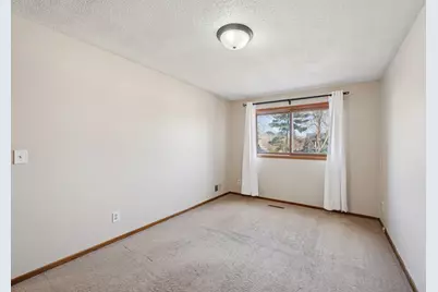 302 Sidney Street E, Saint Paul, MN 55107 - Photo 23