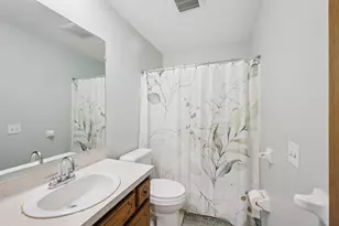 302 Sidney St E, Saint Paul, MN 55107 - Photo 21