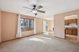 302 Sidney St E, Saint Paul, MN 55107 - Photo 9