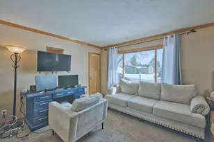 203 Wyandotte Rd, Hoyt Lakes, MN 55750 - Photo 5