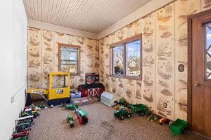 219 Park Pl W, Norwood Young America, MN 55368 - Photo 9