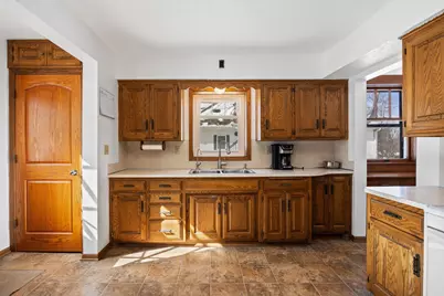 219 Park Place W, Norwood Young America, MN 55368 - Photo 11