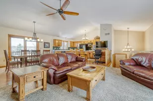 2658 Shadow Ln, Chaska, MN 55318 - Photo 9