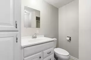 5300 Circle Down, Golden Valley, MN 55416 - Photo 11