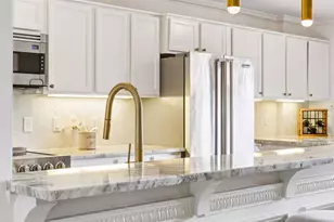 410 Groveland Ave, Minneapolis, MN 55403 - Photo 11