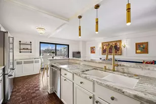 410 Groveland Ave, Minneapolis, MN 55403 - Photo 15