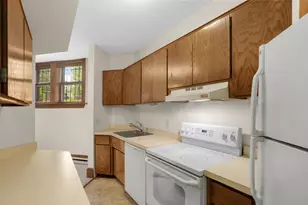 385 Laurel Ave, Saint Paul, MN 55102 - Photo 5
