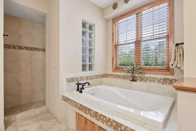 2121 Crestview Drive, Chanhassen, MN 55331 - Photo 25