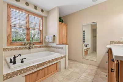 2121 Crestview Drive, Chanhassen, MN 55331 - Photo 23