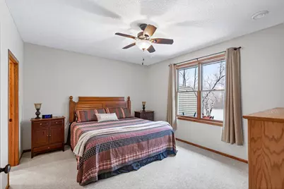 343 Sophia Avenue E, Maplewood, MN 55117 - Photo 13