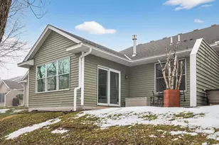 343 Sophia Ave E, Maplewood, MN 55117 - Photo 21