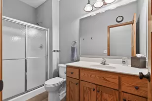 343 Sophia Ave E, Maplewood, MN 55117 - Photo 19