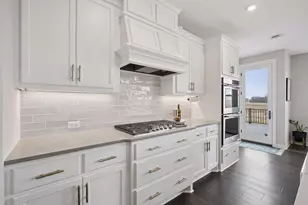 2275 Lakeshore Point Dr N E, Saint Michael, MN 55376 - Photo 13