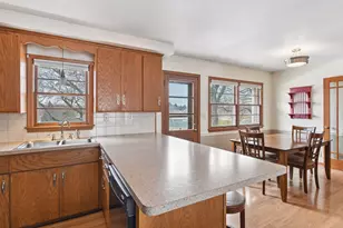 8449 Morris Cir, Bloomington, MN 55437 - Photo 7