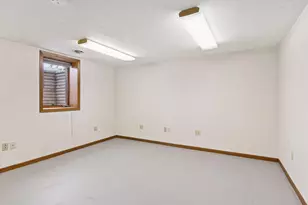 8449 Morris Cir, Bloomington, MN 55437 - Photo 19