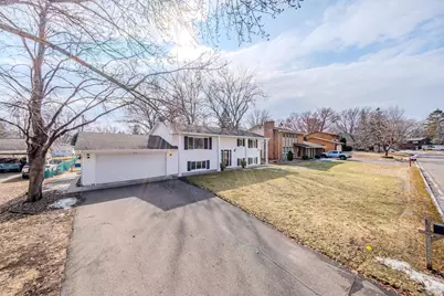 1901 Mounds Avenue, New Brighton, MN 55112 - Photo 3