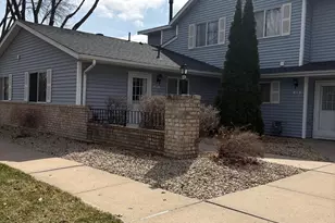 1202 W Royal Oaks Dr, Shoreview, MN 55126 - Photo 1