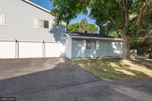 1202 W Royal Oaks Dr, Shoreview, MN 55126 - Photo 3