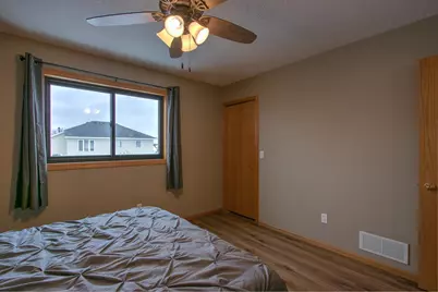 1220 10th Avenue SE, Cambridge, MN 55008 - Photo 11