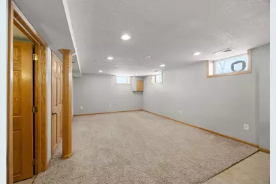 2189 Howard Court, Saint Paul, MN 55119 - Photo 21