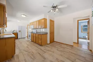 2189 Howard Ct, Saint Paul, MN 55119 - Photo 15