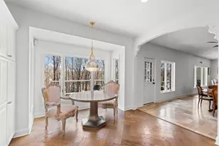 10692 Mt Curve Rd, Eden Prairie, MN 55347 - Photo 9