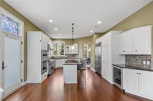 9106 Cold Stream Ln, Eden Prairie, MN 55347 - Photo 5