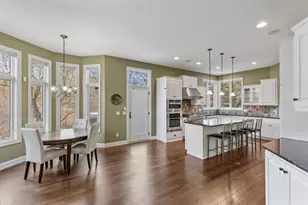 9106 Cold Stream Ln, Eden Prairie, MN 55347 - Photo 3