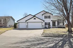 593 Tuttle Dr, Hastings, MN 55033 - Photo 1