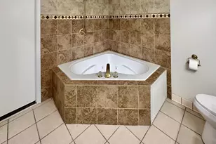 809 Wagon Wheel Trail, Mendota Heights, MN 55120 - Photo 33