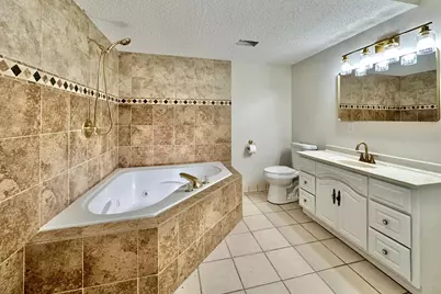 809 Wagon Wheel Trail, Mendota Heights, MN 55120 - Photo 35