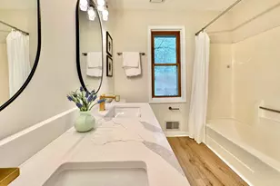 809 Wagon Wheel Trail, Mendota Heights, MN 55120 - Photo 29