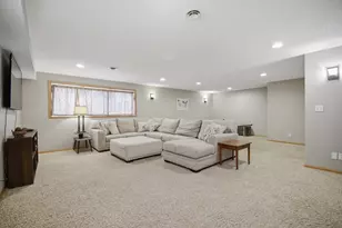 1710 16th St SW, Austin, MN 55912 - Photo 29