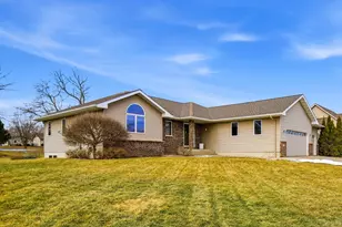 1710 16th St SW, Austin, MN 55912 - Photo 37