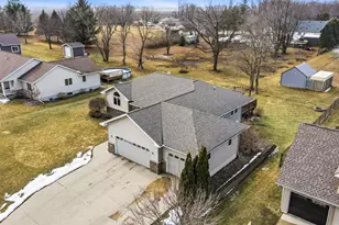 1710 16th St SW, Austin, MN 55912 - Photo 41