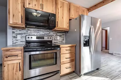 729 W Birch Avenue, Fergus Falls, MN 56537 - Photo 9