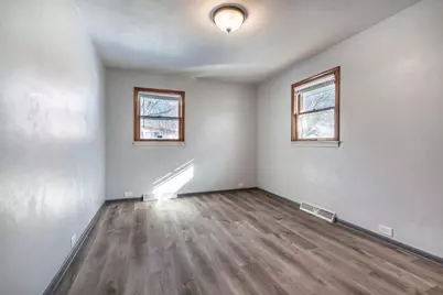 729 W Birch Avenue, Fergus Falls, MN 56537 - Photo 17