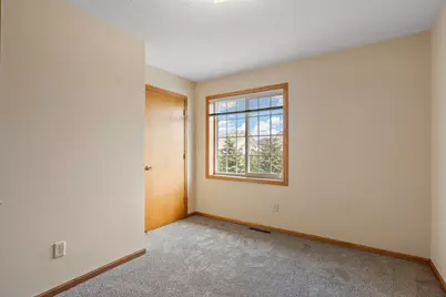 1613 County Road D E #L, Maplewood, MN 55109 - Photo 11