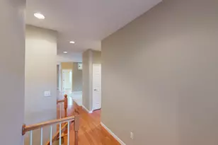 807 Maple Shade Dr, Holmen, WI 54636 - Photo 3