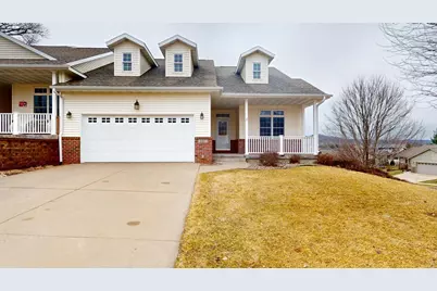 807 Maple Shade Drive, Holmen, WI 54636 - Photo 1