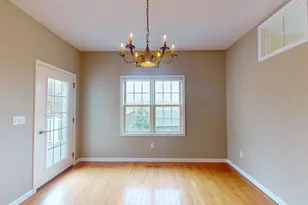 807 Maple Shade Dr, Holmen, WI 54636 - Photo 7