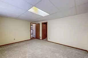 818 S 10th St, Lake City, MN 55041 - Photo 9