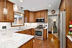 9784 Kirkwood Ln N, Maple Grove, MN 55369 - Photo 5
