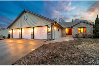 141 Fairlawn Avenue E, Winsted, MN 55395 - Photo 1