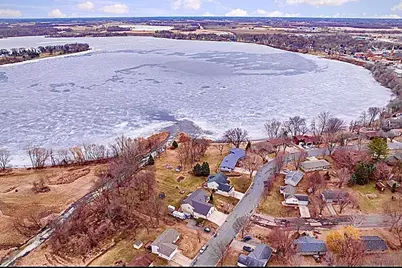 141 Fairlawn Avenue E, Winsted, MN 55395 - Photo 5