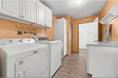 141 Fairlawn Avenue E, Winsted, MN 55395 - Photo 15