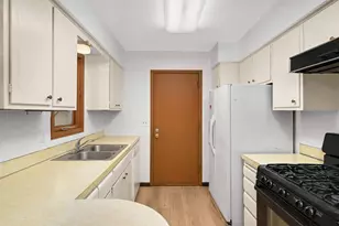 7816 Scott Ave N, Brooklyn Park, MN 55443 - Photo 17