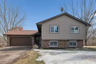 6532 272nd Ct, Wyoming, MN 55092 - Photo 1