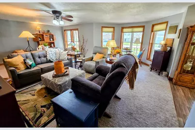 321 5th Avenue SE, Pipestone, MN 56164 - Photo 23